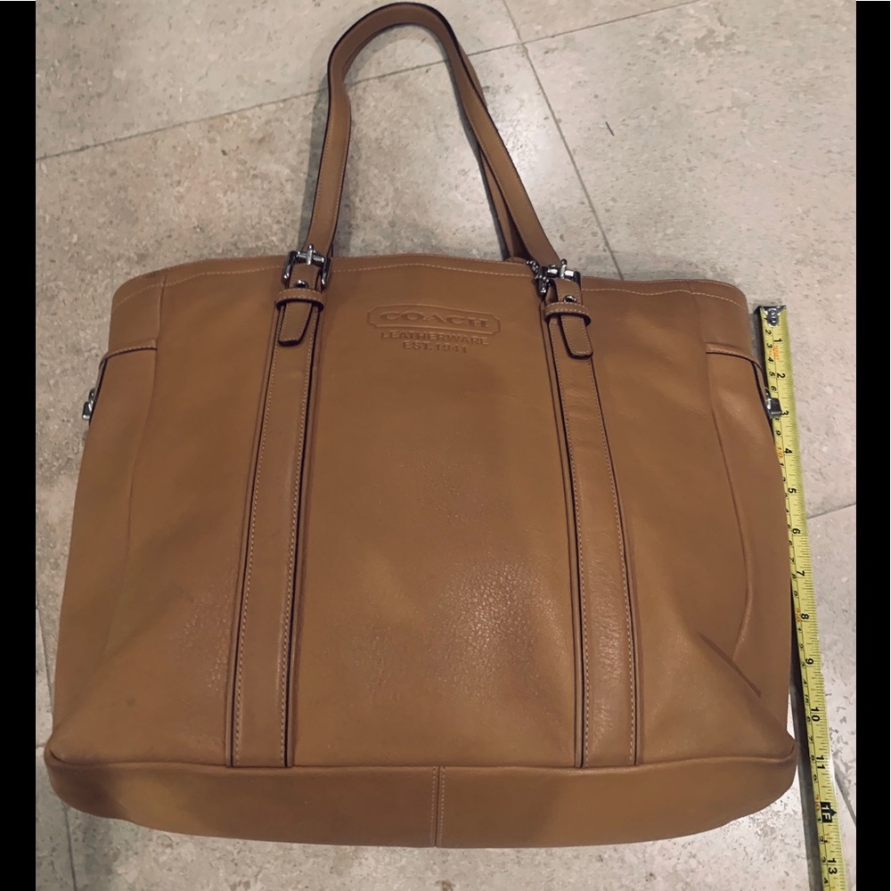 COACH - LEATHER PURSE